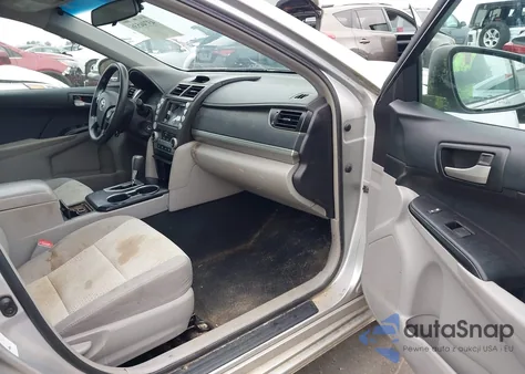 2013 Toyota Camry Le z USA, uszkodzony, nr VIN 4T1BF1FK3DU276432